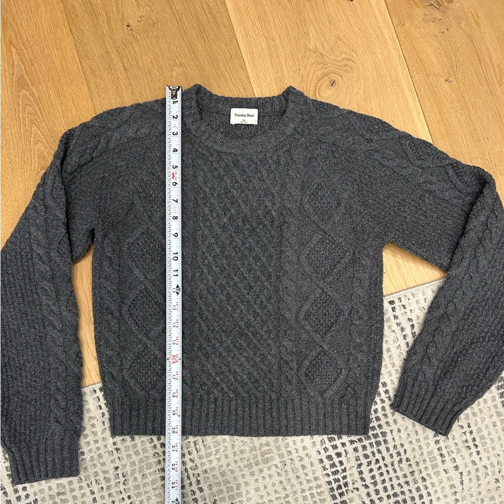 Aritzia Sunday Best Charcoal Sweater Sz XS